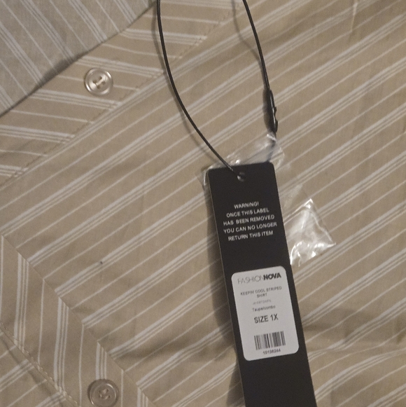 Striped Off-Shoulder Blouse - Picture 4 of 9